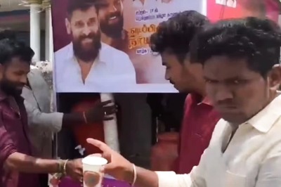 On Chiyaan Vikram's 58th Birthday, Actor's Puducherry Fan Club Distributes Free Food