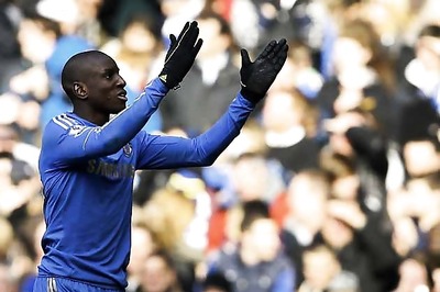 Benitez spared abuse as Chelsea win 1-0