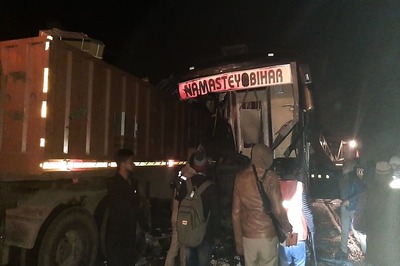 14 Killed, 31 Injured as Bus Rams into Stationary Truck on Agra-Lucknow Expressway