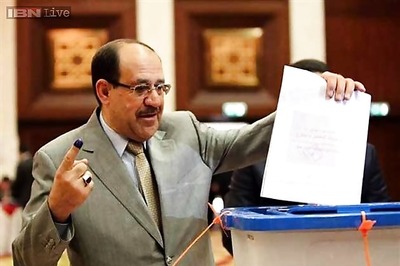 Loss of Mosul threatens Iraqi PM's hold on power