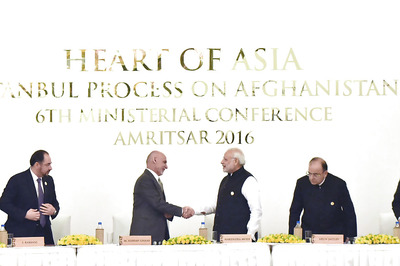 Heart of Asia Summit: PM Modi, Afghan Prez Ghani Talk Cross-Border Terrorism