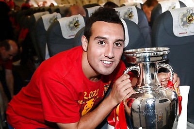 Arsenal sign up midfielder Santi Cazorla