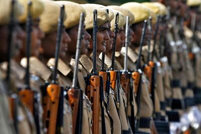 West Bengal Police Recruitment 2018 for Sub-Inspector/Lady Sub Inspector begins 6th April 2018 at policewb.gov.in