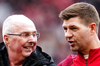 Sven-Goran Eriksson Manages Liverpool Greats to Comeback Win Against Ajax