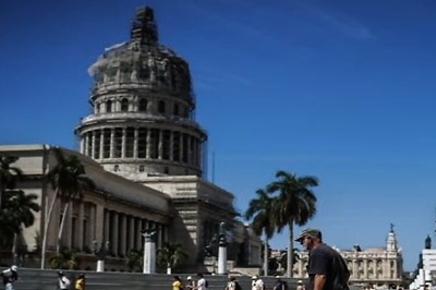 Havana spiffs up for Obama, Rolling Stones