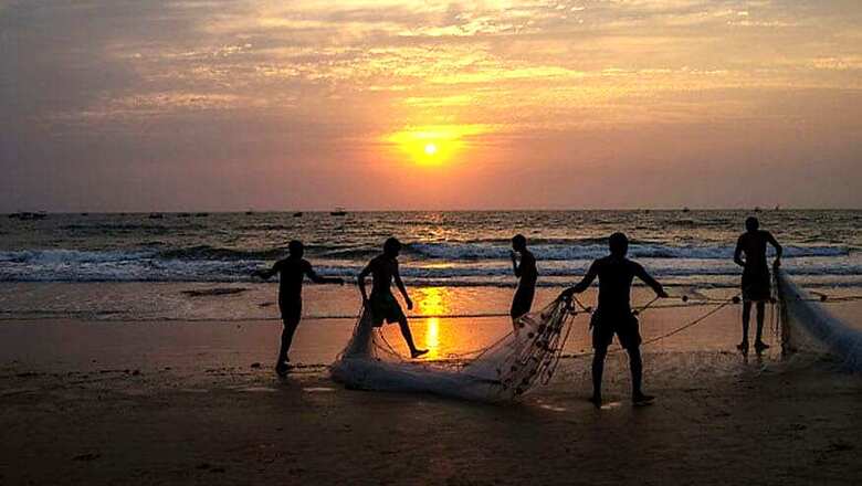 Two Pakistan Nationals Held, Boat Seized in Gujarat's Sir Creek Area