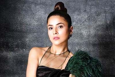 Photo on Shehnaaz Gill’s Phone Wallpaper Goes Viral; Reason Will Melt Your Heart