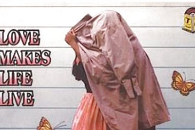 32 Years After Aashiqui, Kumar Sanu Reveals the Idea Behind the Film's Iconic Poster