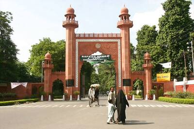 AMU Vice Chancellor Tariq Mansoor Heckled at Republic Day Function