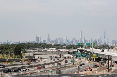 Record Spikes in New Coronavirus Cases, Hospitalisations Sweep Parts of US