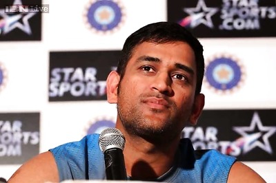 Andhra court issues arrest warrant against Dhoni