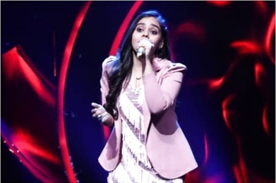 Anu Malik Promises Indian Idol 12 Contestant Shanmukhapriya Bollywood Break