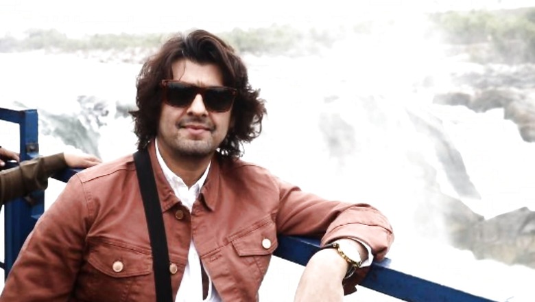 Sonu Nigam Attacked: MLA Prakash Phaterpekar's Daughter Apologises, Says 'Fan Moment Gone Wrong'
