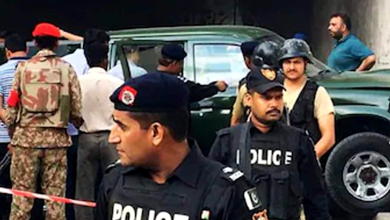 Pakistan Gunmen Kill Christian Priest Who Was Returning Home from Mass