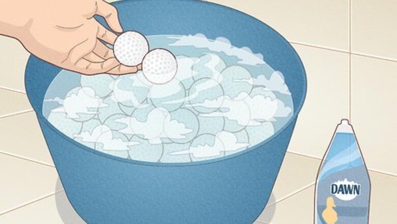 How to Clean Golf Balls