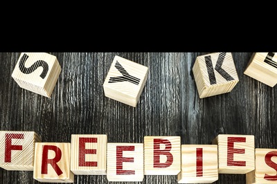 Free Fall of Freebies: It Started With Mixer-Grinders, Stooped to Money & Came Crashing Down With the Moon