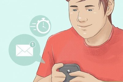 Wondering if Someone Likes You Online? 11 Important Signs to Watch Out For