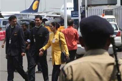 Jet pilots' strike enters 5th day, 180 flights cancelled