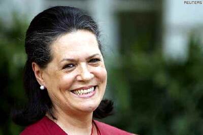 Sonia should have given greater push to pass lokpal: Neerja Chowdhury