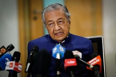 Malaysia's Mahathir plans new party to woo majority Malay support