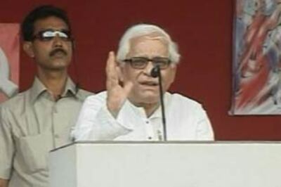 Bengal CM regrets Nano loss, says Singur in darkness