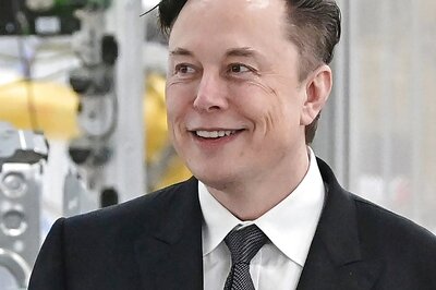 Elon Musk Warns Twitter Bankruptcy Possible If Cash Burn Doesn't Stop