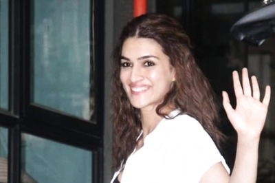 Kriti Sanon Talks About Tackling Box Office Failures: ‘I Sulk, I Cry, I Do All That Normal Human Beings Do'