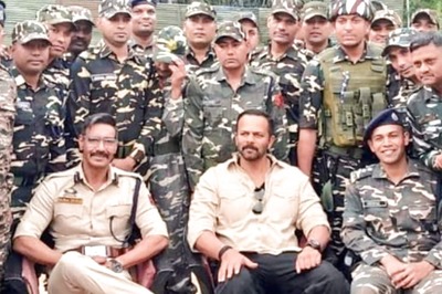 Ajay Devgn, Rohit Shetty Meet SSB Jawans Amid Singham Again Shoot In Kashmir, Video Goes Viral