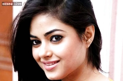 Not comfortable doing intimate scenes, wearing skimpy clothes: Meera Chopra