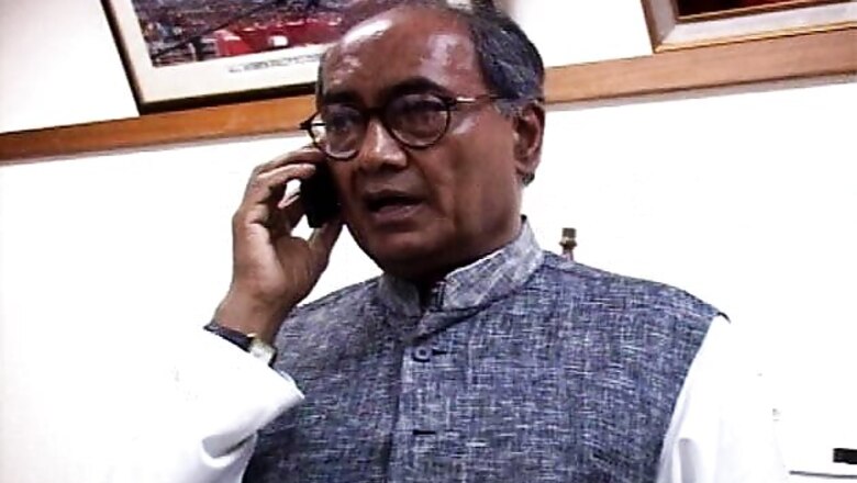 Digvijaya demands Gadkari's resignation over letter row