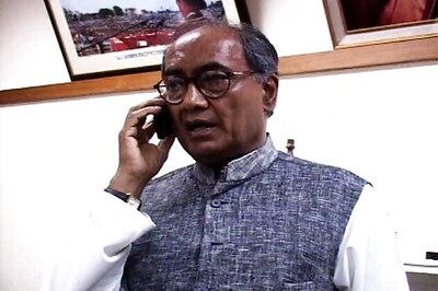 Digvijaya demands Gadkari's resignation over letter row