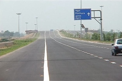 Smart system to manage traffic on Noida-Greater Noida expressway soon