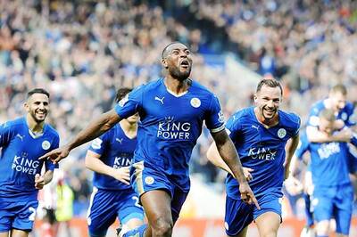 Leicester City beat Southampton to open seven-point gap at the top