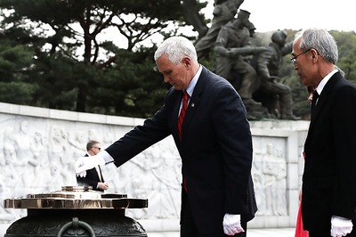 US VP Pence Near DMZ After Failed N.Korea Missile