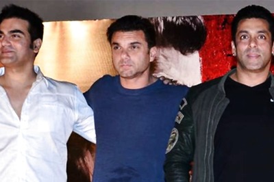 Arbaaz Khan Says He Can’t Help Salman Financially, Arhaan Calls The Three Brothers 'Behenjis'; Watch