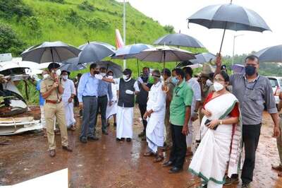 Kerala CM, 8 Ministers in Quarantine after Visiting Kozhikode Crash Site with Officials Who Test Covid Positive
