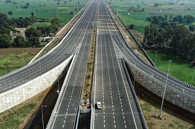 Six-hour Roadblock on Mumbai-Pune Expressway on Thursday | Here's Why