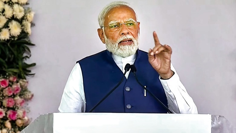 PM Modi Holds Meeting with Several Cabinet Ministers in Parliament