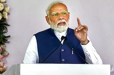 PM Modi Holds Meeting with Several Cabinet Ministers in Parliament