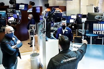 Wall Street slips as tough stimulus talks loom; 3M, McDonald's disappoint