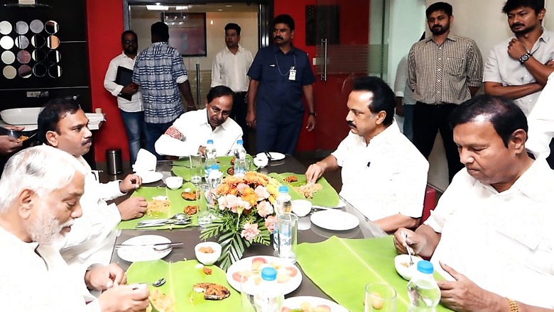 KCR Lunches With DMK's Stalin, Both Dial Mamata Banerjee to Discuss Federal Front