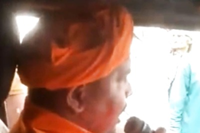 Seer Booked After He Threatens to Kidnap, Rape Muslim Women in UP's Sitapur as Crowd Clap, Cheer