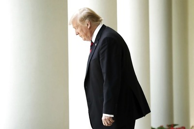 US Envoy,a Wealthy Donor to Trump's 2016 Campaign, to Testify in Impeachment Probe