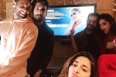 Deepika Padukone Enjoys 'Gehraiyaan' With Ananya, Siddhant; Ranveer Singh Reviews Wife's Performance