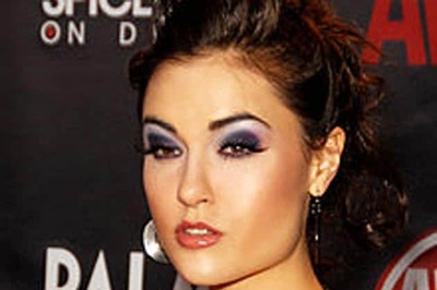 Ex-porn star begins showy drive across Russia