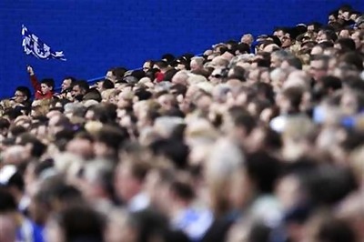 Premier League pursuit risks bankrupting clubs: report