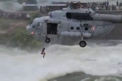 Watch IAF Mi-17 Helicopter Airlift Man Stuck in Flooding Waters of Khutagat Dam in Bilaspur