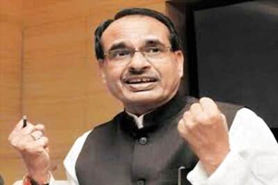 Shivraj Singh Chouhan meets BJP chief Amit Shah over Vyapam scam