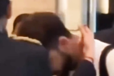 From Bouquets to a Special Rudraksh, Virat Kohli Has His Hands Full After a Warm Reception at Team Hotel in Kanpur: WATCH