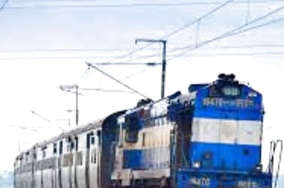 Indian Railways Issues Urgent Directive to Ensure Punctuality for MPs' Special Session Travel